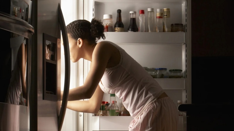 Ночные перекусы: как избежать набора веса и плохого сна