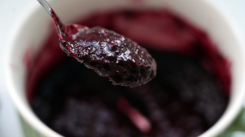 Аджика из черной смородины: удовольствие в банке