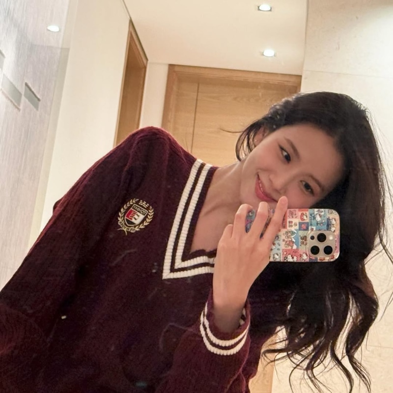 Джису — вокалистка герл-группы Blackpink