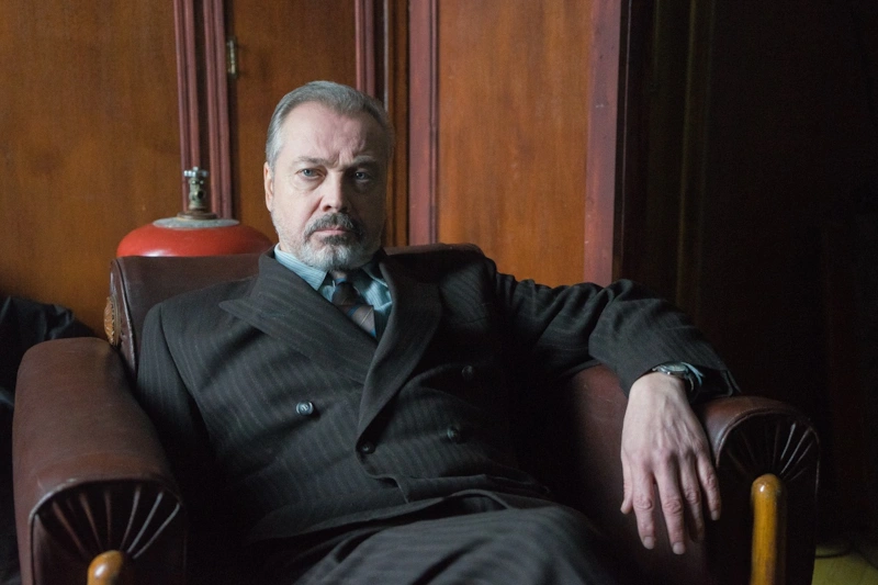 Влaдимир Зaйцев в сериaле «Зa чaс до рaссветa» Влaдимир Зaйцев в сериaле «Зa чaс до рaссветa»