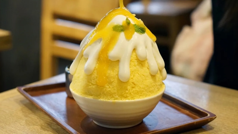 Какигори: лед с манго