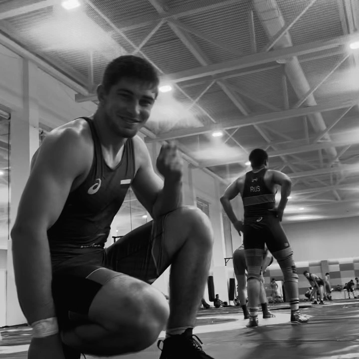 Борец вольного стиля Азамат Яхутлов утонул в море в Крыму Борец вольного стиля Азамат Яхутлов утонул в море в Крыму