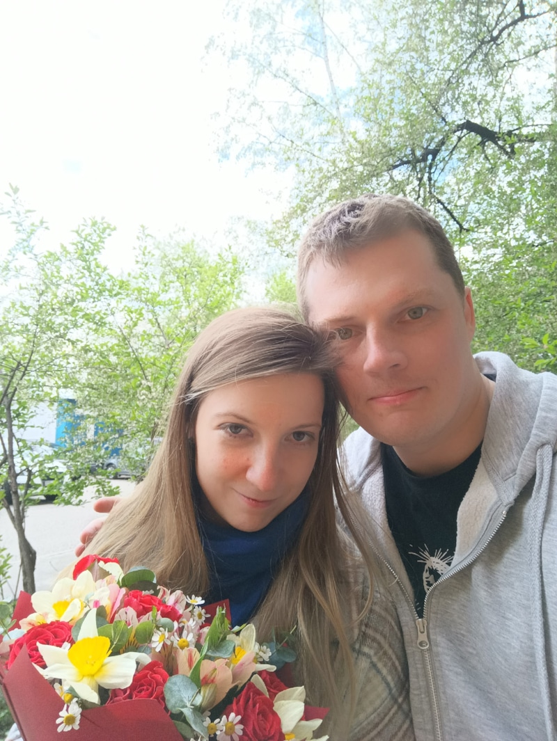 Павел Начинов с невестой Мариной