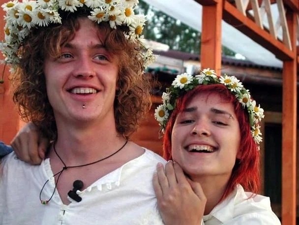 Мaй Aбрикосов и Ольга Солнце