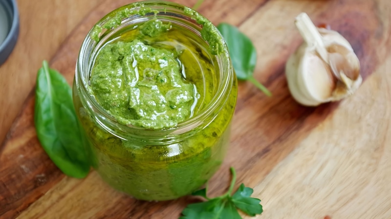 Ореховый соус с зеленью: вкус роскоши Ореховый соус с зеленью: вкус роскоши