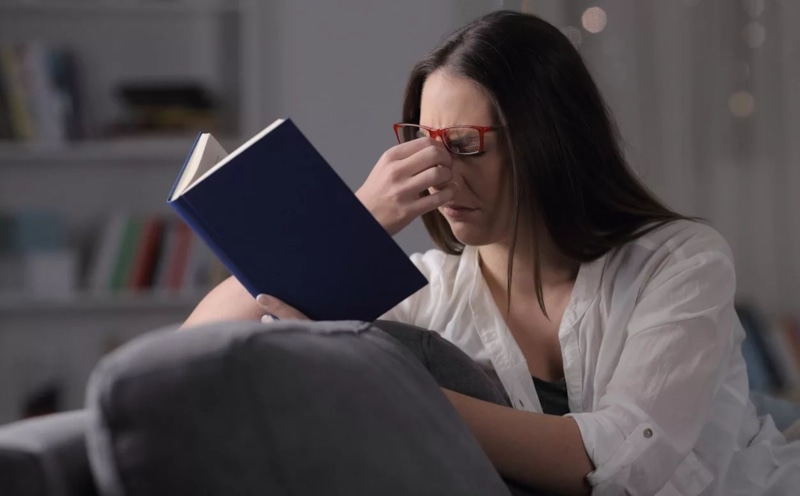 Тусклый свет: нагрузка на зрение