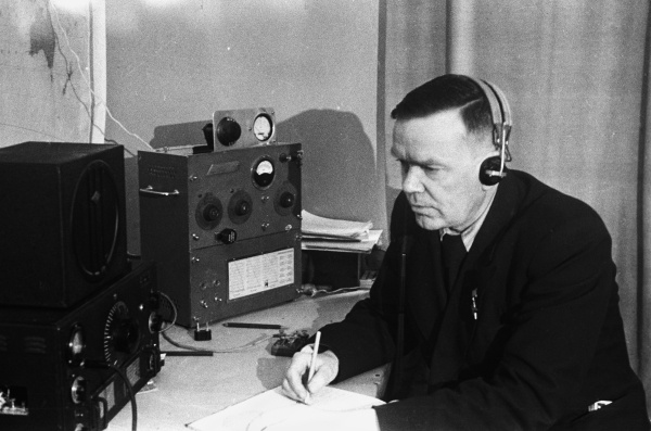 Полярник и радист Эрнст Кренкель Полярник и радист Эрнст Кренкель