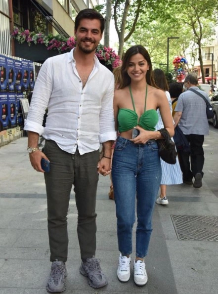 Селин Ягджиоглу и Берк Атан Селин Ягджиоглу и Берк Атан