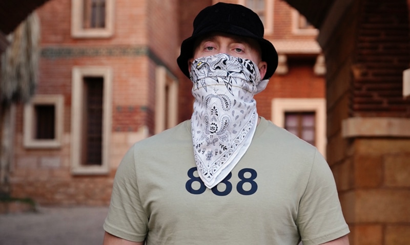 Участник шоу «Выжить в Стамбуле» Серега