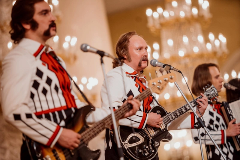 Кадр из сериала «За полчаса до весны»