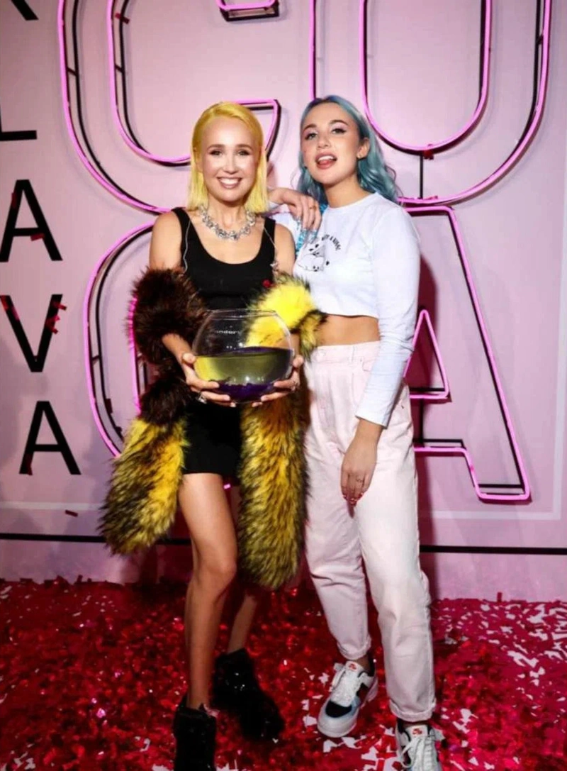 Клава Кока и Миа Бойка