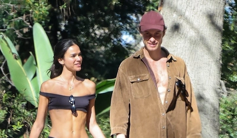 Шон Мендес и Бруна Маркезини