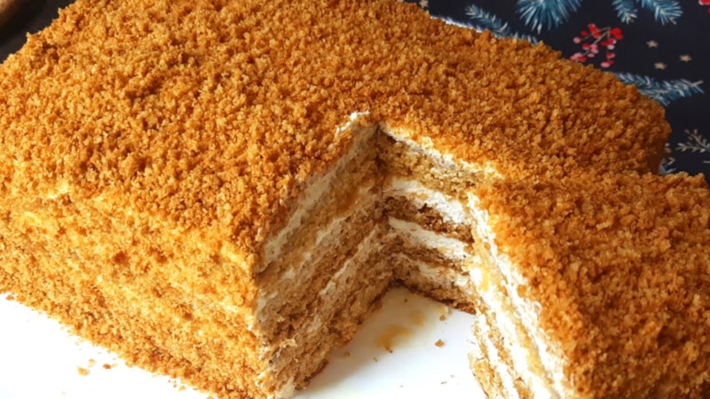 Ленивый медовик: домашний торт