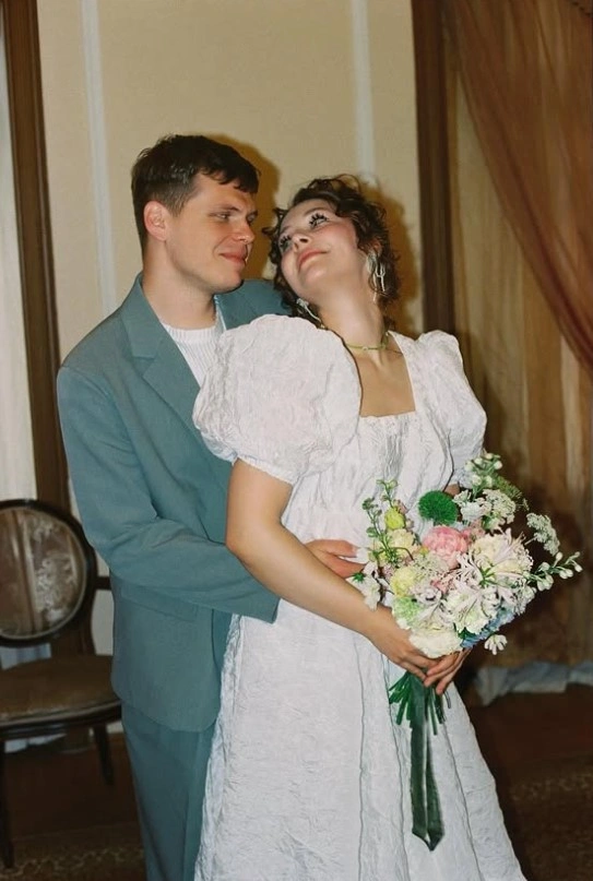 Анна Мельникова с мужем