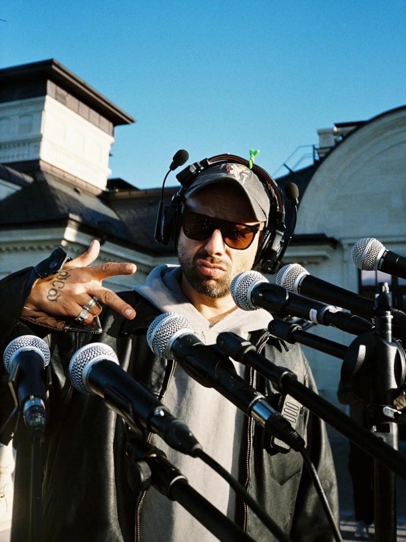 Художник-постановщик Алексей Яндовский Художник-постановщик Алексей Яндовский