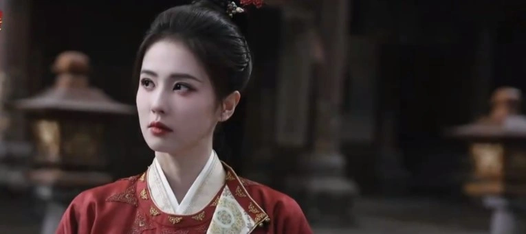 Бай Лу в дораме «Странные дела в Танском дворце: Пение синего тумана и феникса»