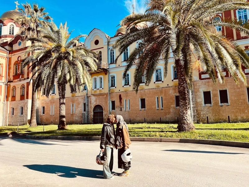 Илья Глинников с возлюбленной