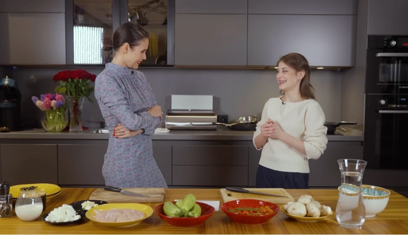 Ляйсан Утяшева и Алена Косторная