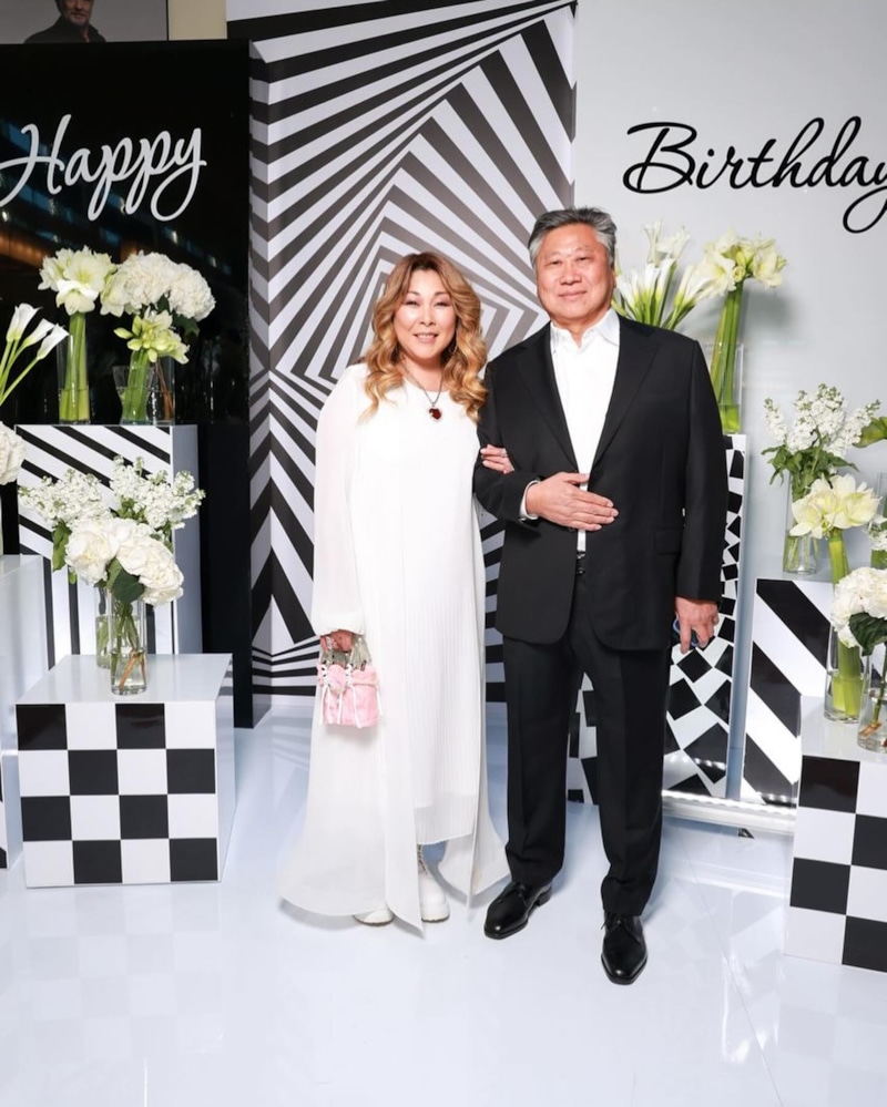 Анита Цой с мужем