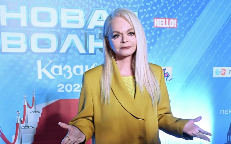 Лурье получила от Долиной ключи от квартиры и теперь требует деньги