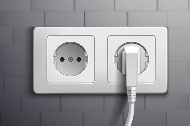 Техника в розетке: не всегда вредно
