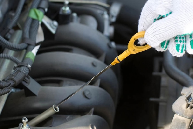 Масляный щуп: диагностика мотора