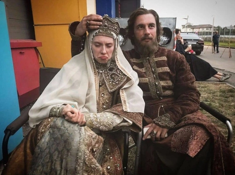 Татьяна Лялина и Антон Батырев на съемках сериала «Грозный»