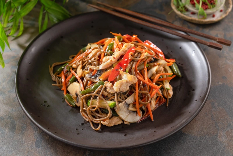 Соба и грибы: японский акцент