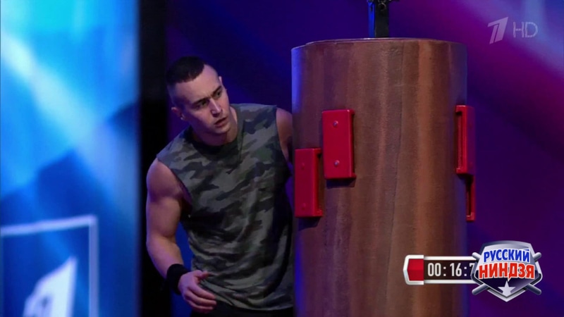 Руслан Садыков в шоу «Русский ниндзя»