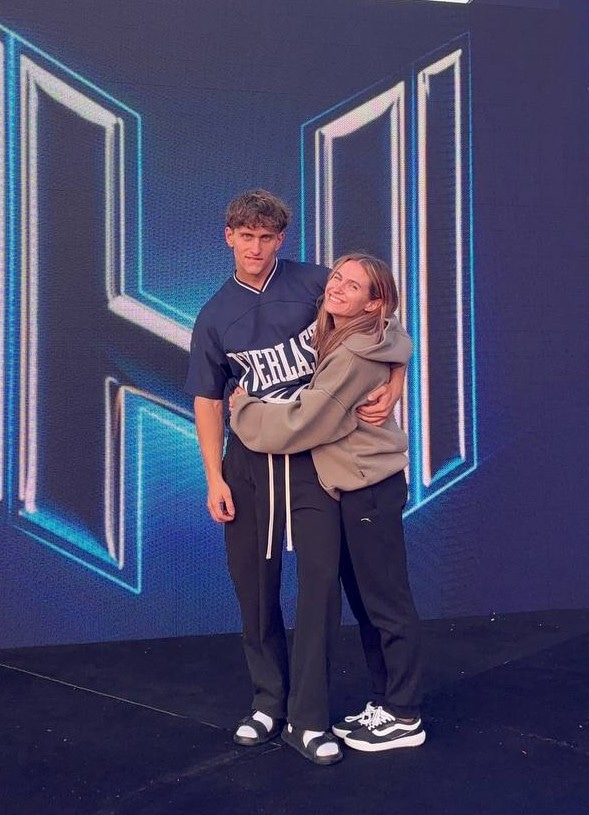 Артем Коробков и Анастасия Ларина Артем Коробков и Анастасия Ларина