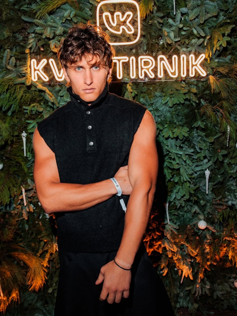 Артем Коробков сейчас / Фото: @korobkov.ar Артем Коробков сейчас / Фото: @korobkov.ar