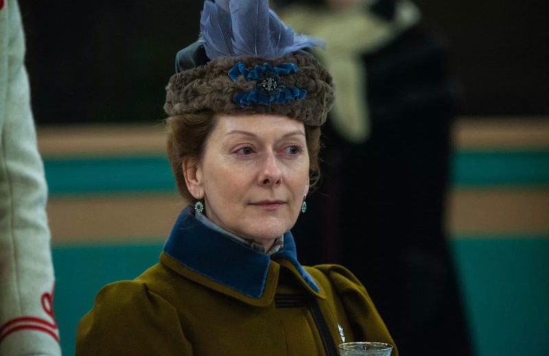 Кэти Бэлтон в фильме «Серебряные коньки» Кэти Бэлтон в фильме «Серебряные коньки»