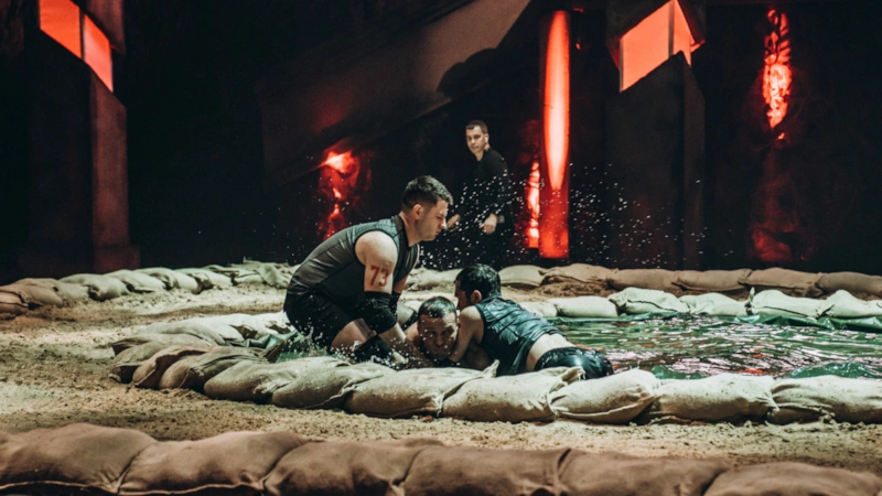 Антон Борздый в шоу «Титаны»