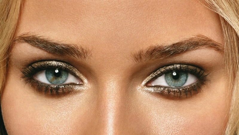 Утренние отеки: мягкий лимфодренаж лица