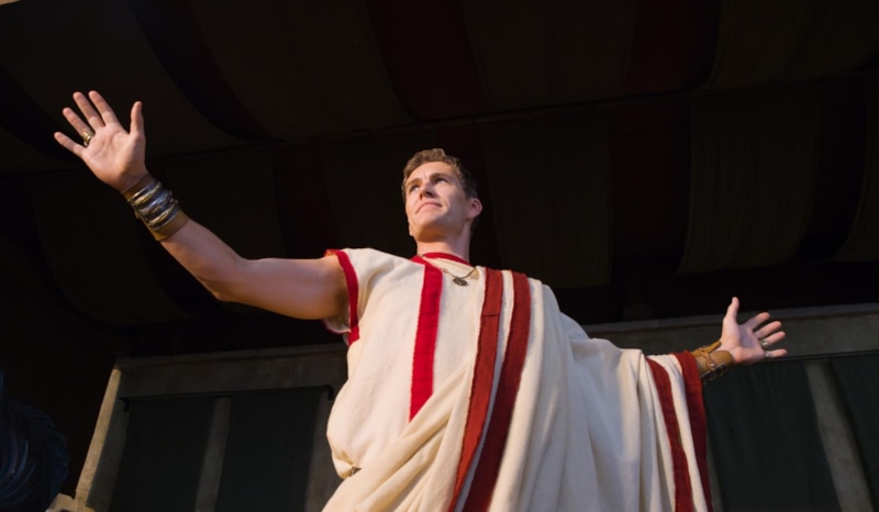 Бретт Такер в сериале «Спартак: Месть» Бретт Такер в сериале «Спартак: Месть»