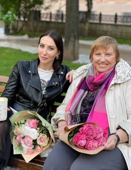 Алика Смехова с мамой
