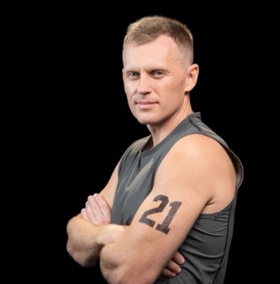 Юрий Постригай в шоу «Титаны»