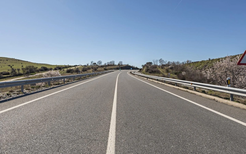 Сплошная разметка: риск и правила