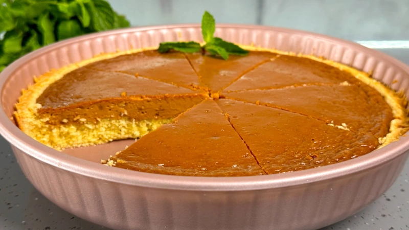 Карамельный пирог: нежная начинка