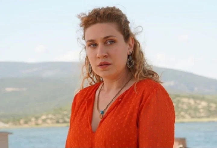 Гёзде Чигаджи в сериале «Дочь посла»