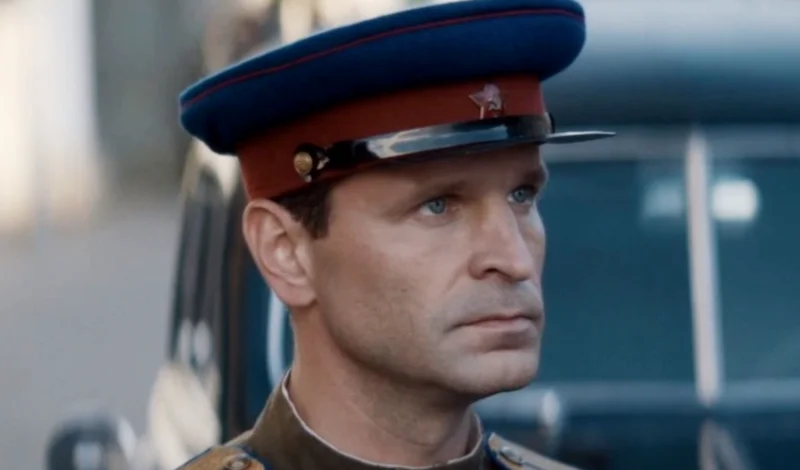 Кадр из сериала «Художник» 