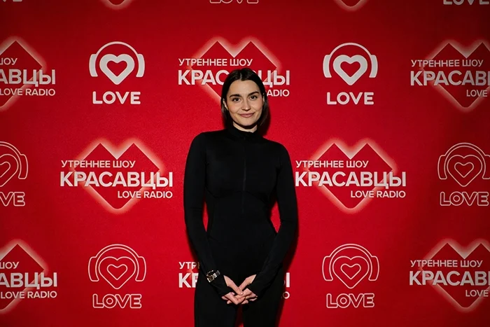 MONA на Love Radio