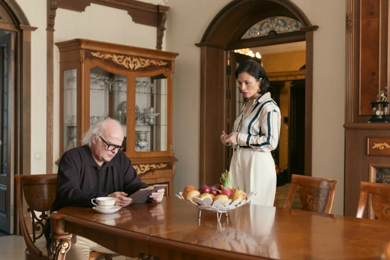 Кадр из сериала «Непростые отношения»