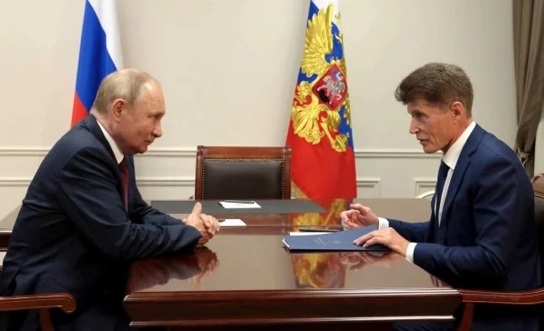 Олег Кожемяко и Владимир Путин
