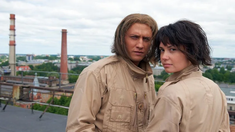 Павел Прилучный и Агата Муцениеце в сериале "Квест"