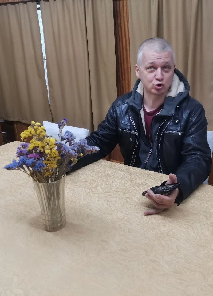 Вокалист группы «Потомучто» Алексей Юзленко Вокалист группы «Потомучто» Алексей Юзленко