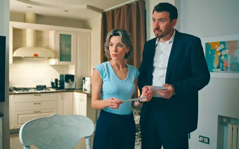 Актеры сериала «Улики с доставкой»