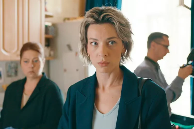 Актеры сериала «Улики с доставкой»