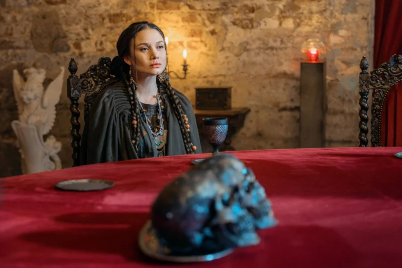 Лаура Пицхелаури в сериале «Вампиры средней полосы-3»