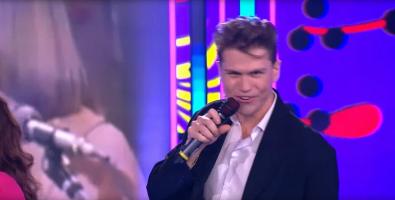 Михаил Ловягин в шоу «Привет, Андрей!»